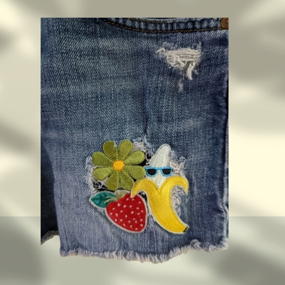 Joe's Jeans Fit Cut Short - Picture 4 of 5